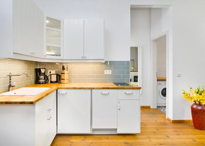 The Melchior, Luxury Industry Loft In Mitte, Group & Family Friendly, 2 Bath Rooms, Big Dining Table, Ideal For 4 - 6 Guests Daire Berlin